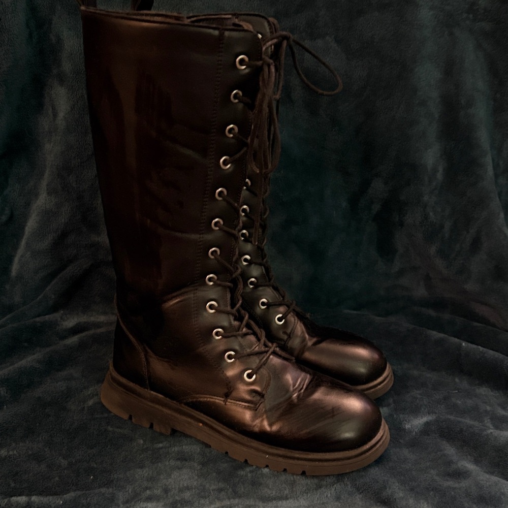 SHEIN Black Lace Up Boots